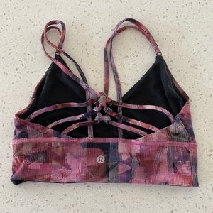 Lululemon sports bra